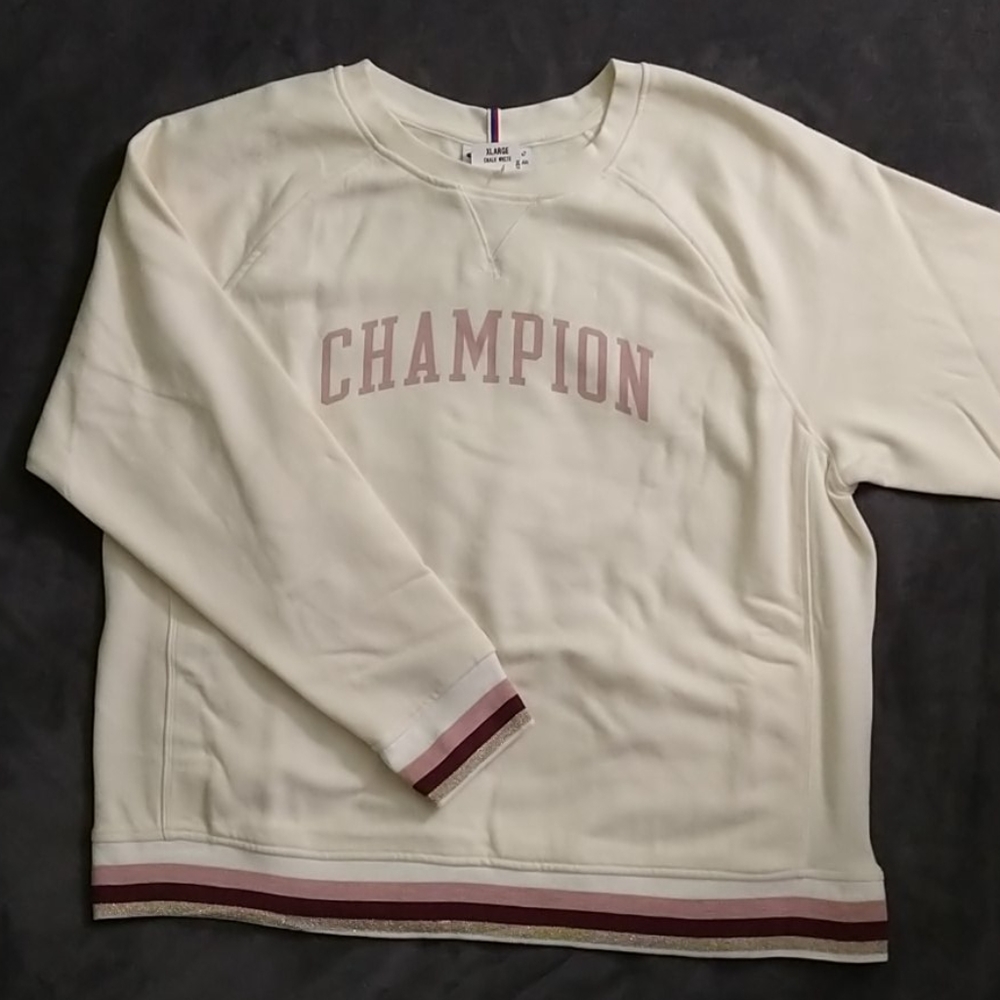 Women's Champion sweatshirt